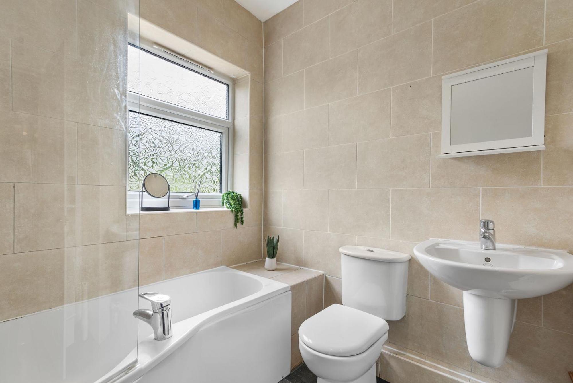 Hilltop Place Suites Near Meadowhall Sheffield Bagian luar foto