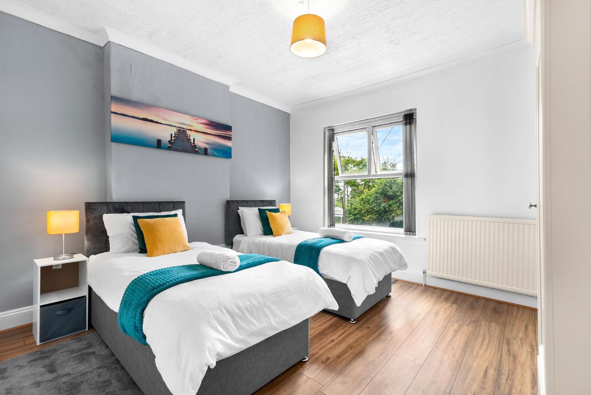 Hilltop Place Suites Near Meadowhall Sheffield Bagian luar foto