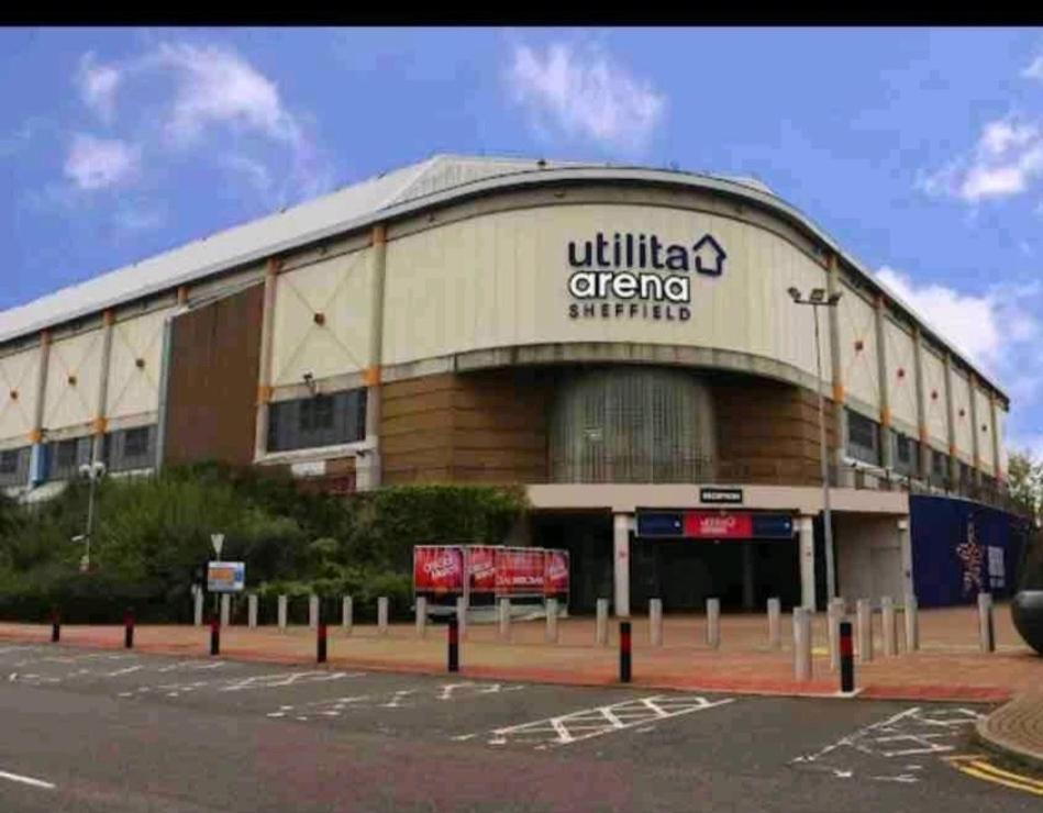 Hilltop Place Suites Near Meadowhall Sheffield Bagian luar foto